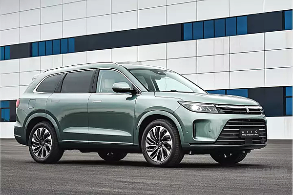 跌出万辆俱乐部，AITO问界11月销量环比下跌超30%，问题出在哪里？