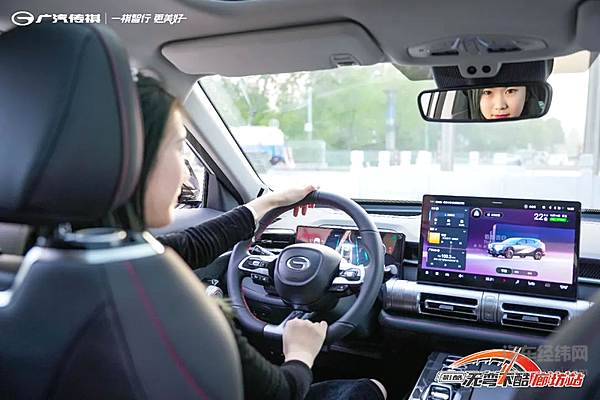 劈弯挑战赛 影酷开启全国百城上市