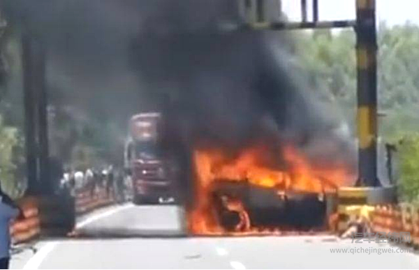 车门焊死成真 雷克萨斯LM事故能带给我们哪些启示？