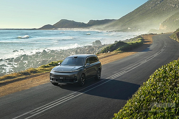 当手机厂商遇上汽车厂商 比亚迪荣耀共谋车机融合