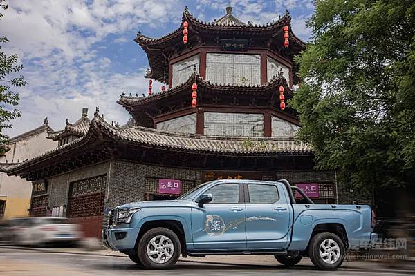 时尚商用皮卡金刚炮药商版11.18万元起正式上市