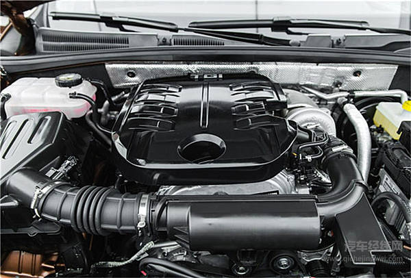 2018北京车展：荣威RX8大型SUV即将上市