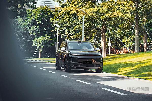 掌声背后暗藏危机 造车新势力进入瓶颈期后该如何突围？