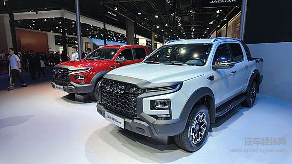 江淮皮卡全新悍途乘用版亮相2024成都国际车展 四大优势成就用户出行新风尚