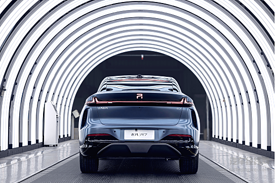 性能超越现有车型 飞凡R7如何定价或是关键