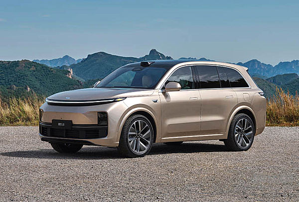 销量下跌、亏损加剧 王凤英能否带领小鹏走出低谷？