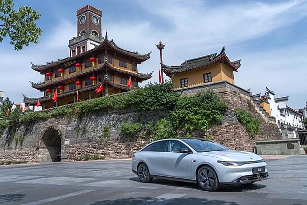 中创新航与零跑汽车遭遇破发 港股还是国内企业的避风港吗？