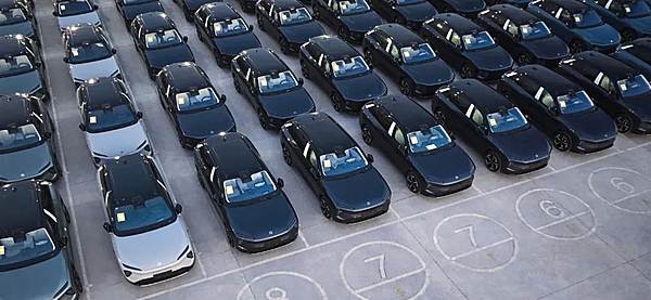 中国汽车出口屡创佳绩 弯道超车或将实现？