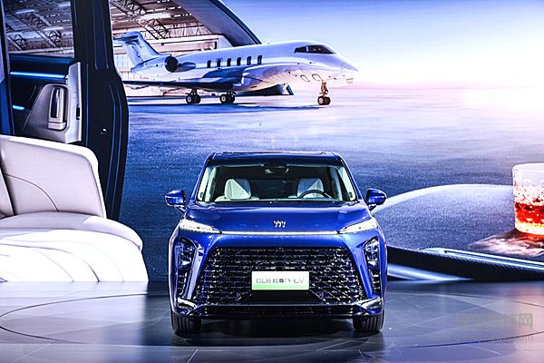 合资挑战国产 别克GL8插混性价比超越岚图梦想家了吗？