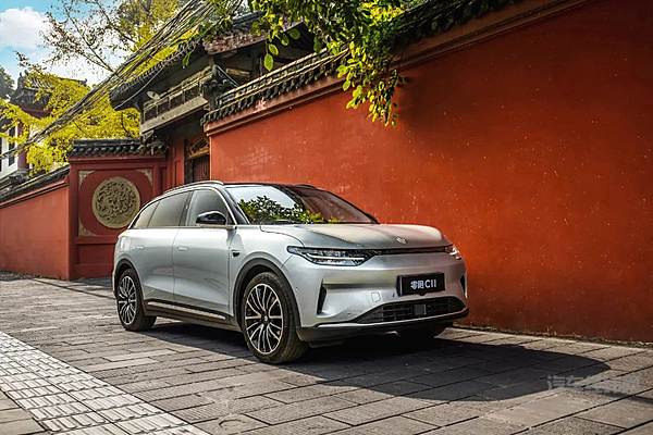 当比亚迪唐DM-i遇上零跑C11 纯电和插混那个强？