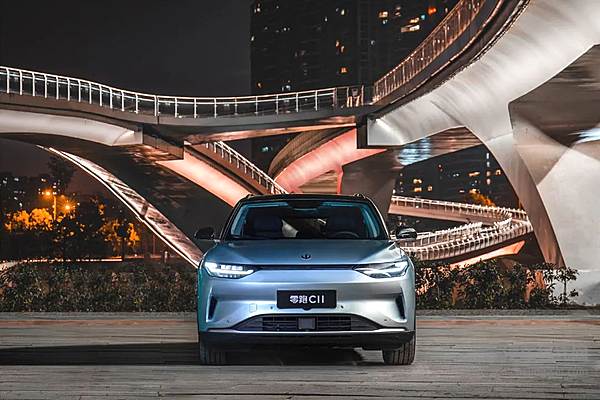 当比亚迪唐DM-i遇上零跑C11 纯电和插混那个强？