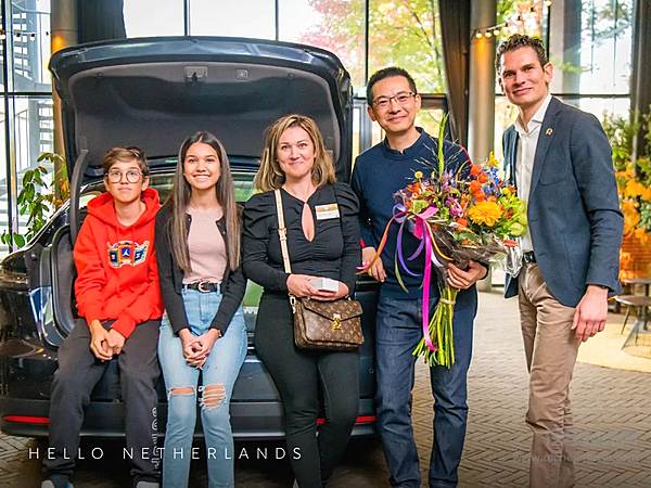 蔚来在欧洲四国开启ET7交付