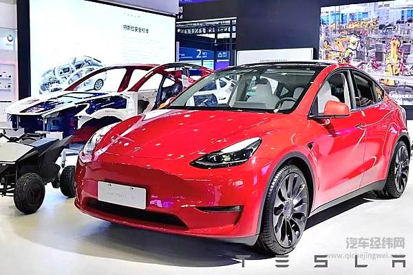 比亚迪向左特斯拉向右 新能源厂商分化加剧