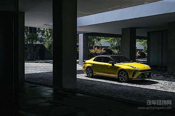 不止运动更要科技 全新领克03重新定义年轻轿跑？