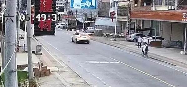 特斯拉再出事故 何时才能尽在掌握？