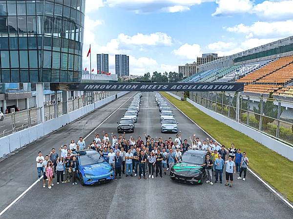 比亚迪中国香港海豹准车主见证仪式