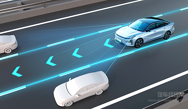 十万元级插混家用轿车对决 吉利银河L6 EM-i与比亚迪秦L谁更胜一筹