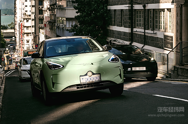 纯电小车市场火热 AION UT能否胜过吉利星愿？