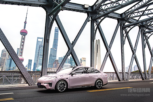 十万元高阶智驾车型  广汽RT与小鹏MONA M03谁更香？