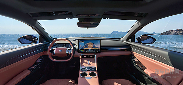 吉利银河L6 EM-i VS 比亚迪秦PLUS DM-i 智驾版：谁更胜一筹？