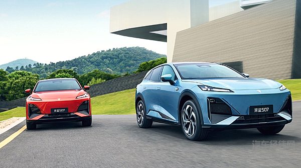 插混对决增程 吉利银河L7的插混和深蓝S07的增程你选谁？