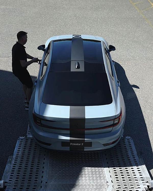 极星的天价维修账单反映了哪些行业问题？