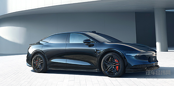 20万元的纯电四驱 新版领克Z10能否胜过同门极氪007？