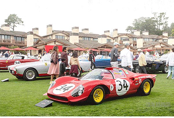 法拉利亮相第 70 届圆石滩车展 跃马激情重燃