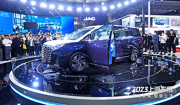 宣告新国潮MPV的重要时刻 上海车展的江淮瑞风迈向崭新时代