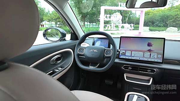 7万级纯电小车对决：钇为3vs纳米01，谁才是你的心头好？