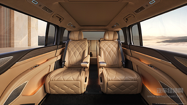 从浮水模式到全地形罗盘 仰望和揽胜的较量不止于谁更快更稳