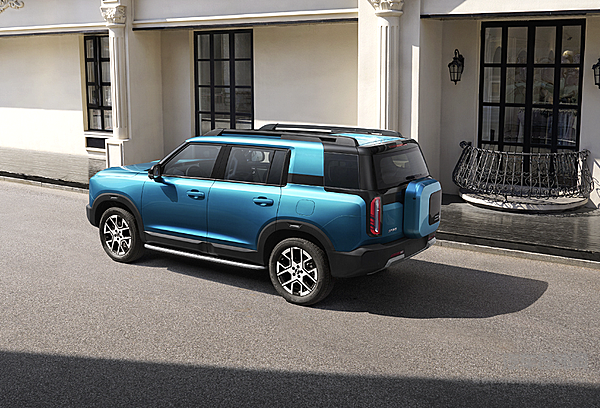 10万级SUV新标杆 BJ30旅行家凭“超野 超省 超大”成全民越野优选