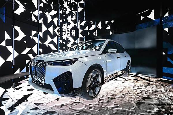 9月新能源继续火爆 谁将会成为新能源时代的BBA？