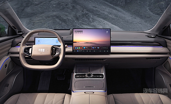 15万级插混轿车二选一 海豹07 DM-i与银河星耀8谁更值得？