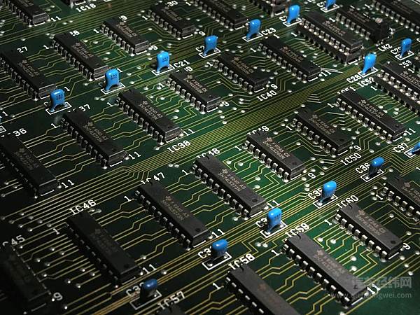 多领域发展 车企的新生意究竟好不好做？