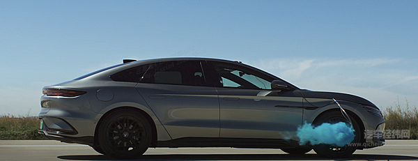 比亚迪汉智驾领航版上市 多维度升级带来“闭眼入”新选项