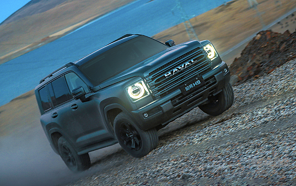 哈弗H9穿越版23.29万起 告别改装风险树立硬派越野新标准