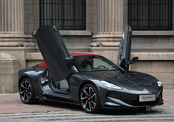 碳索未来 全球新能源汽车进入 “中国核心” 新时代