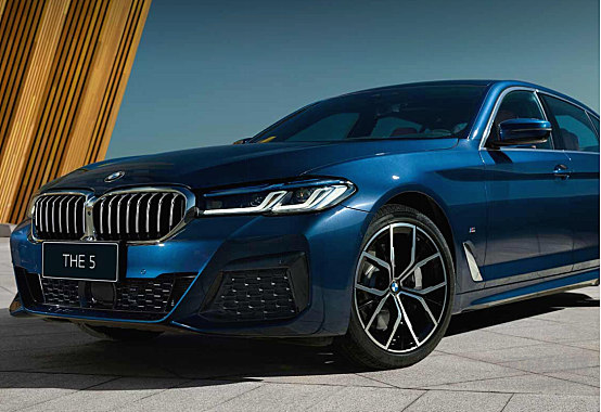 插电混动的奔驰E级与宝马5系 谁更胜一筹？
