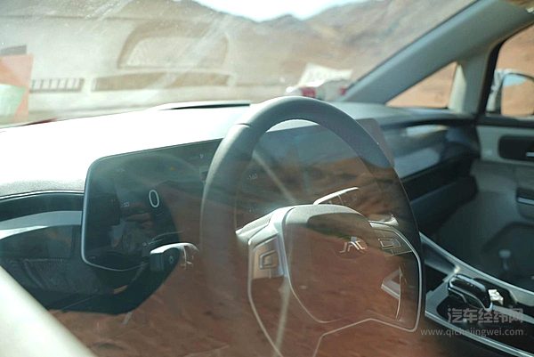 腾势D9之后新玩家入场？疑似江淮新MPV谍照曝光