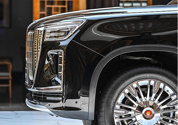 国产之光登上百万级豪华SUV擂台 红旗LS7能够挑战宝马X7与林肯领航员？