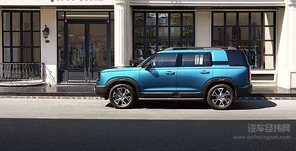 10万级SUV新标杆 BJ30旅行家凭“超野 超省 超大”成全民越野优选