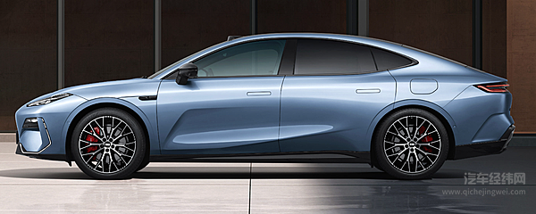 城市潮人VS家庭用户 昊铂GT和银河E8谁能拿捏你的驾驶喜好？