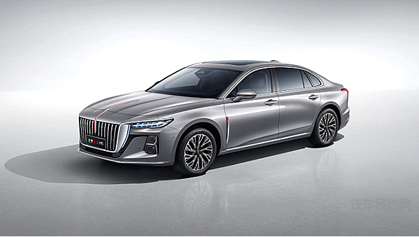 中日混动B级车PK 红旗H5硬刚凯美瑞