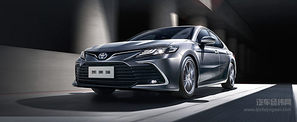 中日混动B级车PK 红旗H5硬刚凯美瑞