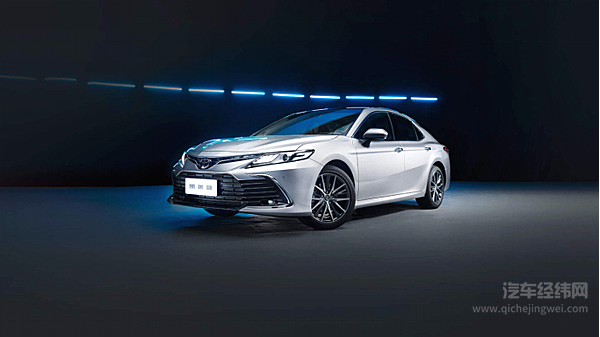 中日混动B级车PK 红旗H5硬刚凯美瑞