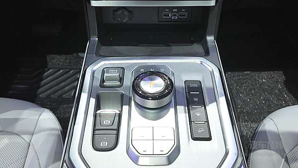 悍途PHEV打破皮卡“场景限制”  省得实在野得尽兴