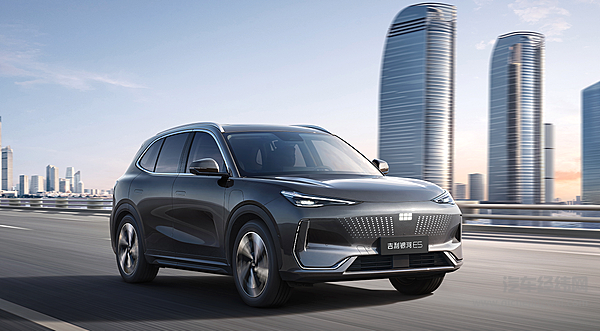 10万元的纯电SUV 吉利银河E5与深蓝S05谁的性价比更高？