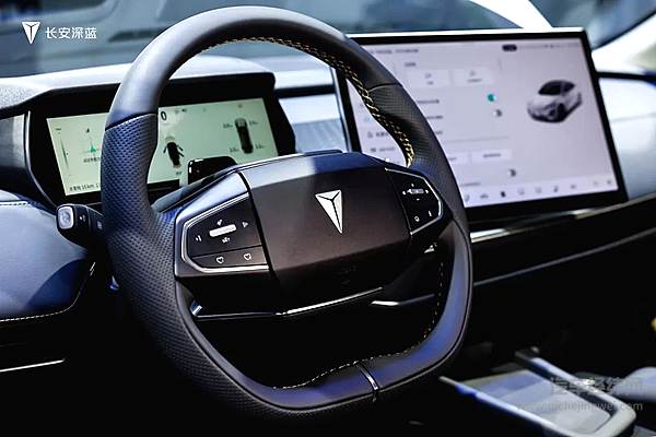 会动和高分辨率的屏幕哪个更有吸引力？