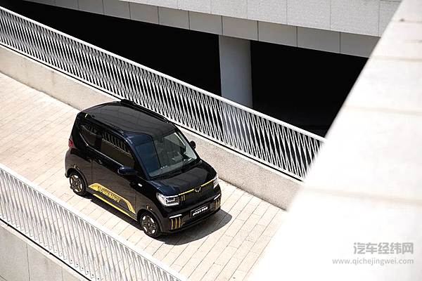 （宏光MINIEV GAMEBOY都市追风限量版）